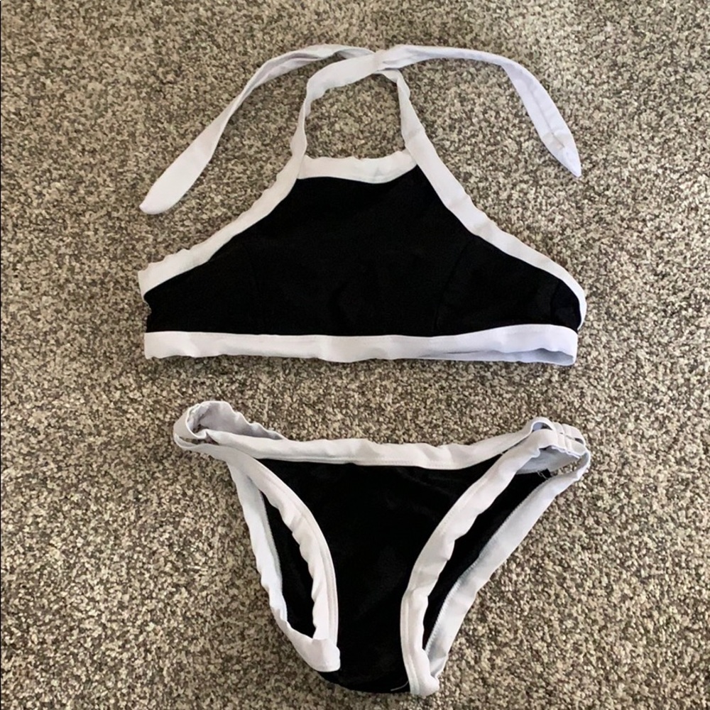 Bathing suit
